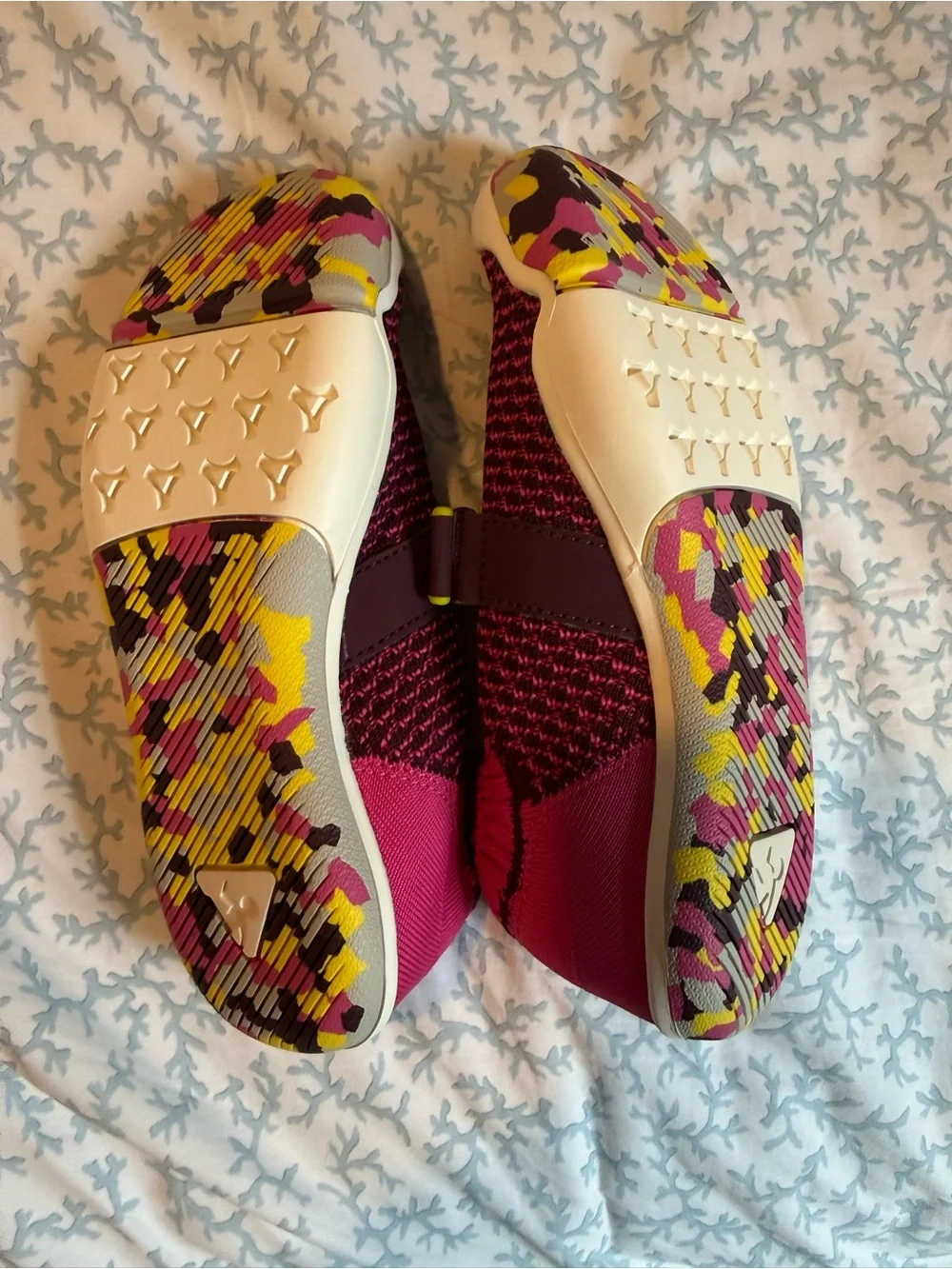 PLAE Kids' Magenta Mesh Water Shoes with Dark Strap